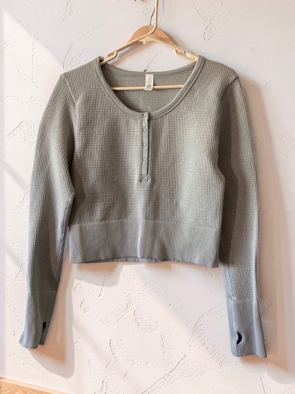 Aerie OFFLINE Main Squeeze Waffle Crop Henley Gray Women’s XL